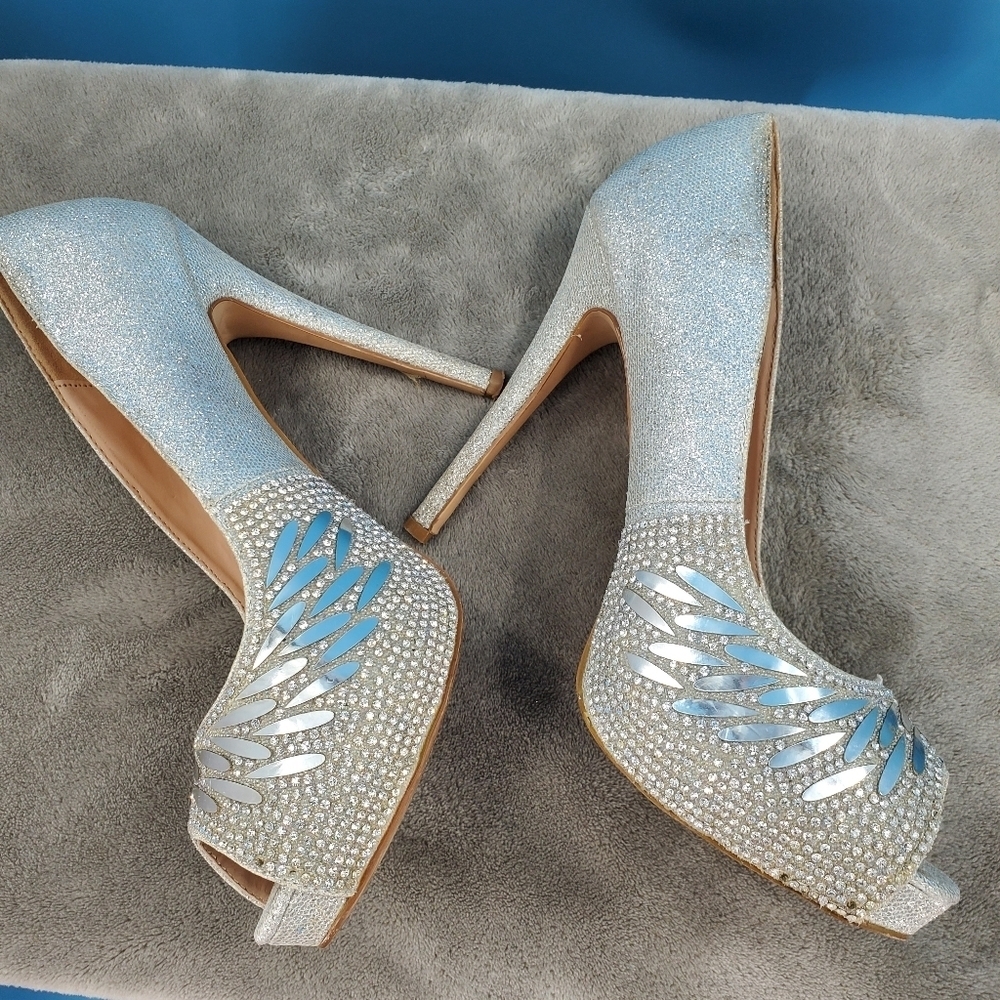 De Blossom Collection silver sparkle heels 8 - Picture 6 of 16